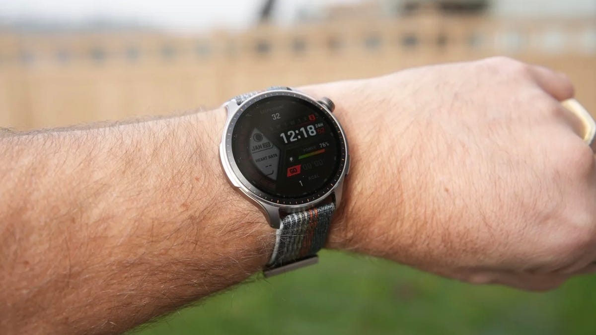 $180 Smartwatch: An Unmatched Choice After Trying Garmin and Samsung