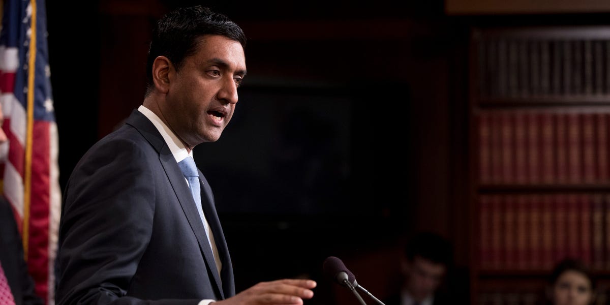 Top Democrat Advocates for Liberals to Engage on X Despite Bluesky Shift