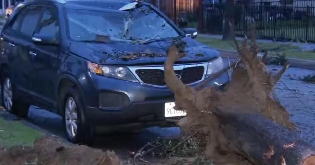 California’s Intense Storm Moves to Threaten the Midwest and South