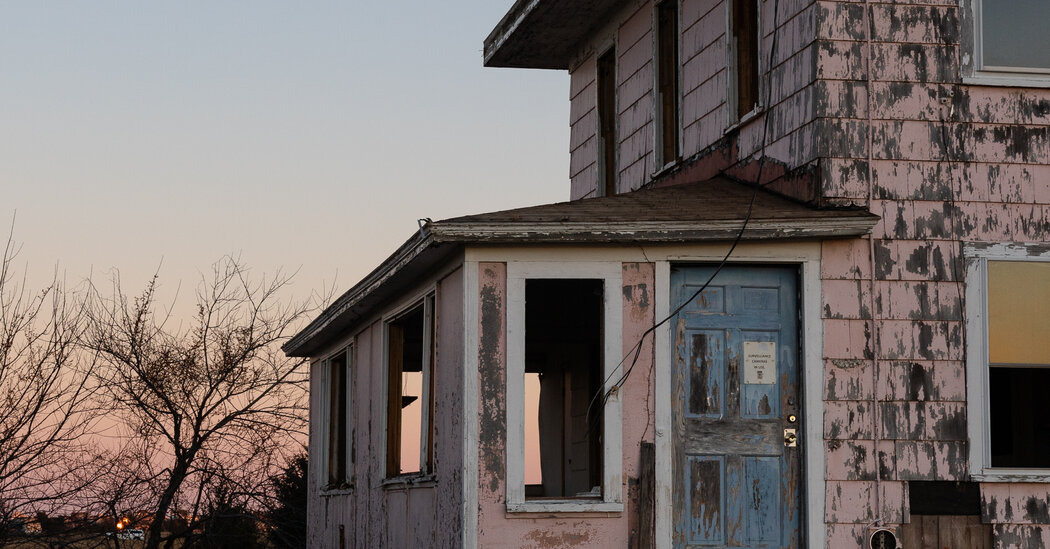 Iconic Pink House on Massachusetts Shoreline Set for Demolition